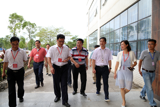 8月15日下午,阳春市委副书记,市长罗汉杰,副市长何梅及相关部门主要